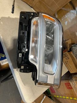 New - 2019-24 Dodge Ram 2500 Passenger Side RH Headlamp