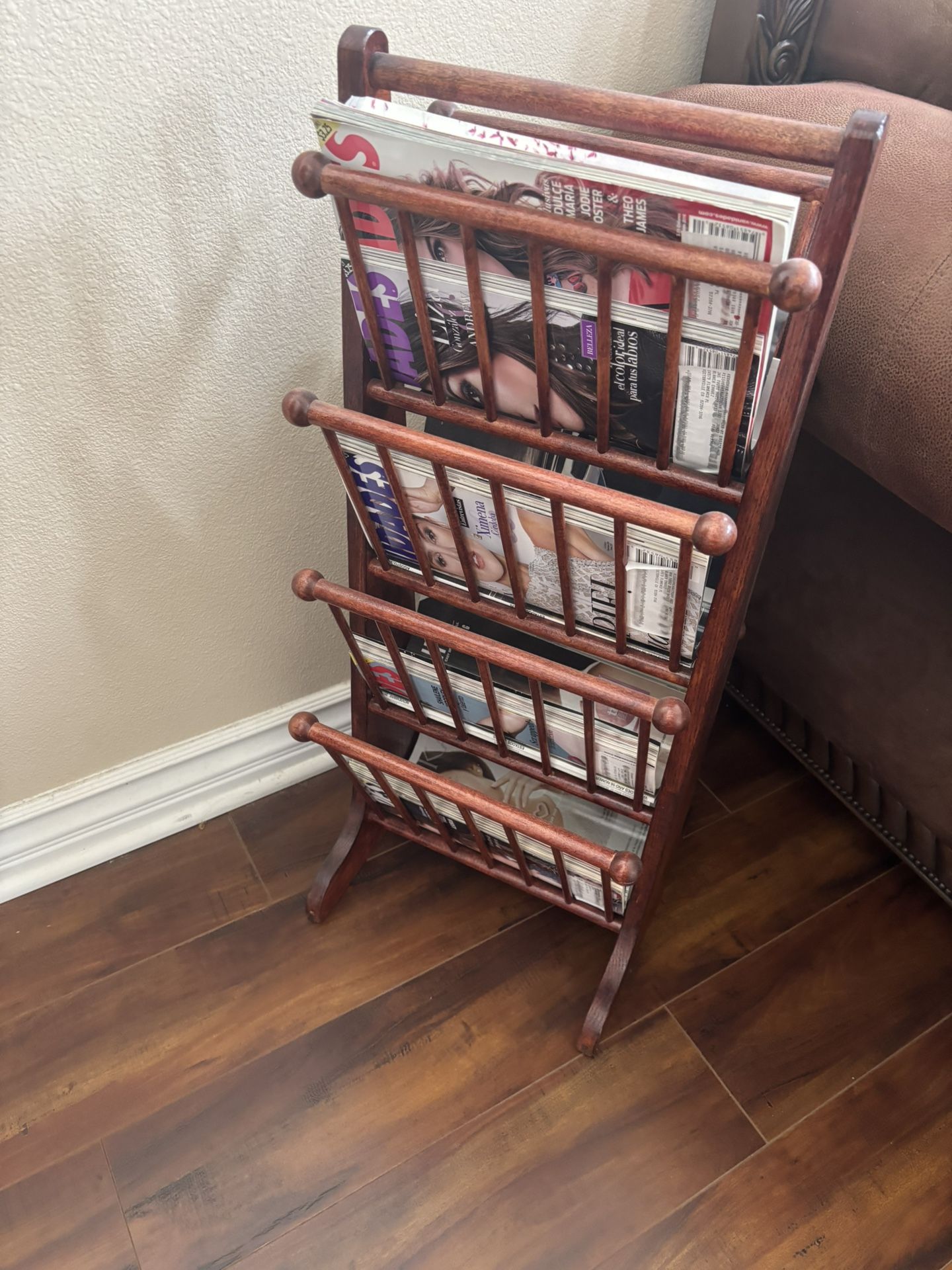 Wooded Magazine Rack 