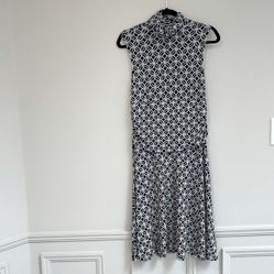 Reitmans sleeveless turtleneck dress- navy blue geomatic pattern 