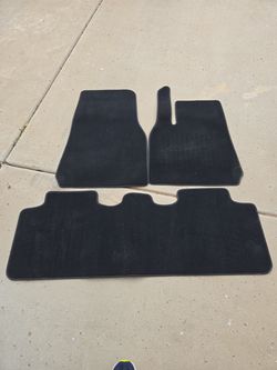 Carpet matts Tesla 2021