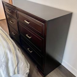 Dark Wood 6 Drawer Bedroom Dresser – $100