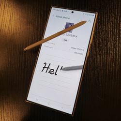 SAMSUNG S24 ULTRA IN MINT CONDITION (UNLOCKED)