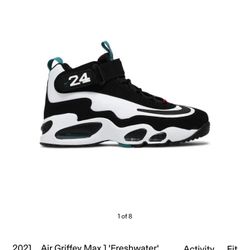 Gently used Griffey Freshwater 2021 sz 10.5