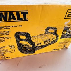 DEWALT 1800 Watt Portable Power Station and 20V/60V MAX Lithium-Ion Battery Charger