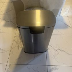 Qualiazero Trash Can 