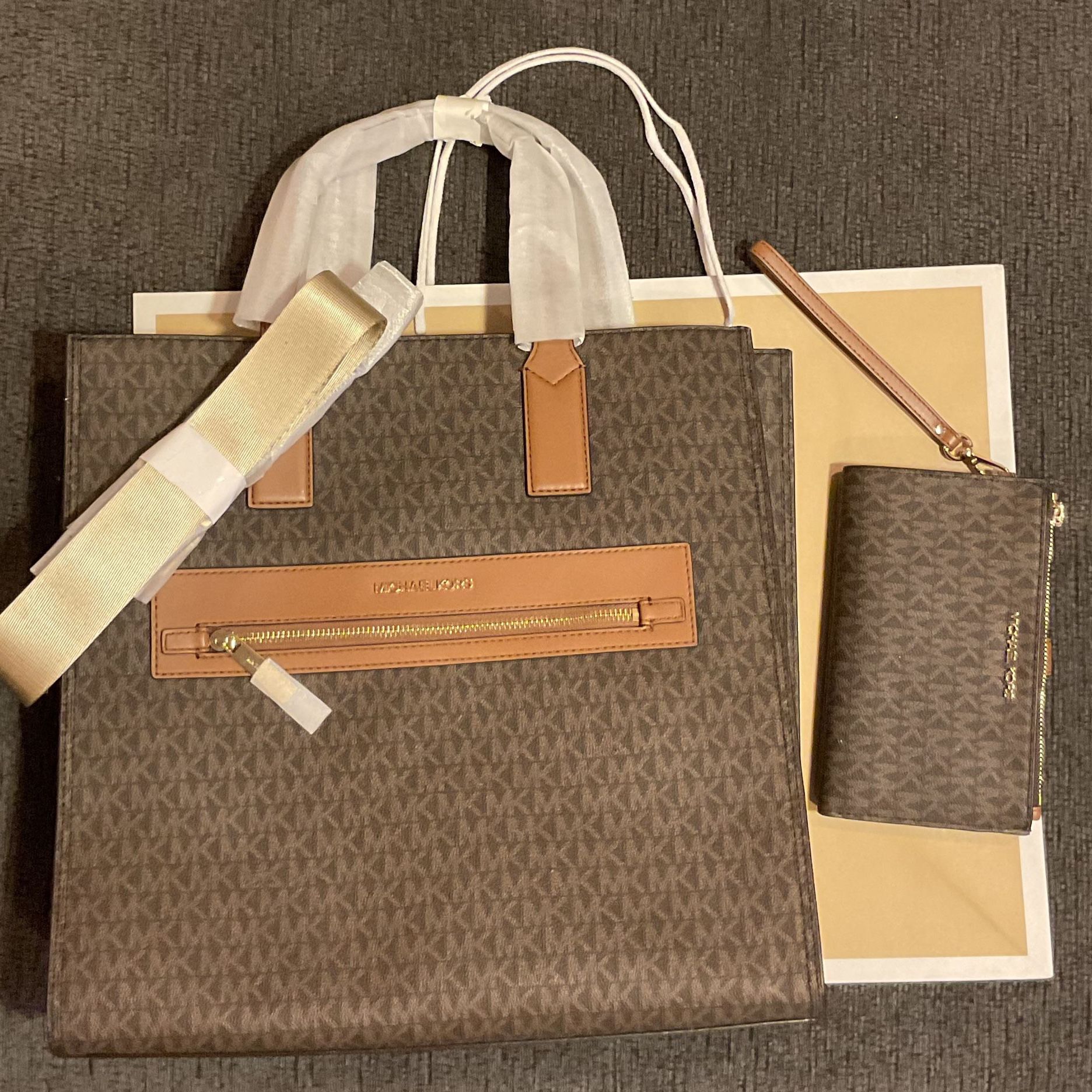 Micheal Kors Tote Bag And Wallet Combo Deal