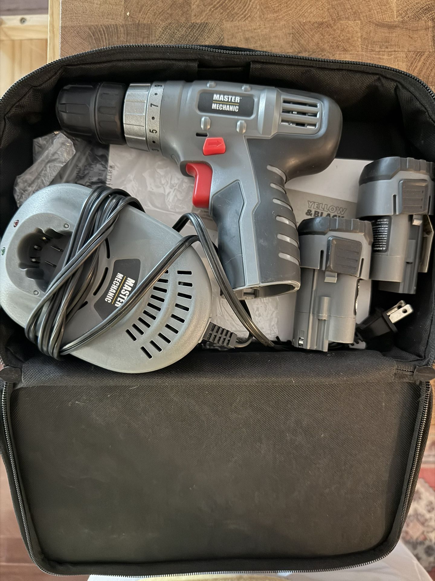 Master Mechanic Lightly Used Drill, dewalt drill Bits