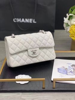  25C Classic Flap CF Medium White Caviar Leather Light Gold Hardware Crossbody Shoulder Bag - Full Set with Receipt