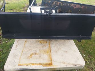 46 inch plow universal with adapters. I do not know what it fits. $25, everything you see.
