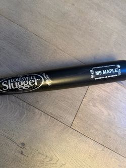 Wood Bats - Louisville Slugger Maple Bats 32 inch