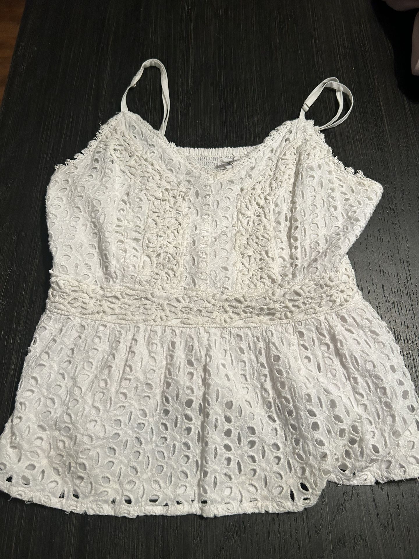 White crochet tank top with adjustable straps size large