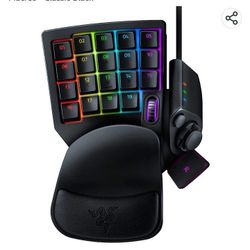 Razer Tartarus V2 Gaming Keypad: Mecha-Membrane Key Switches

