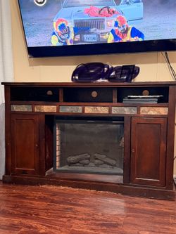 Entertainment center