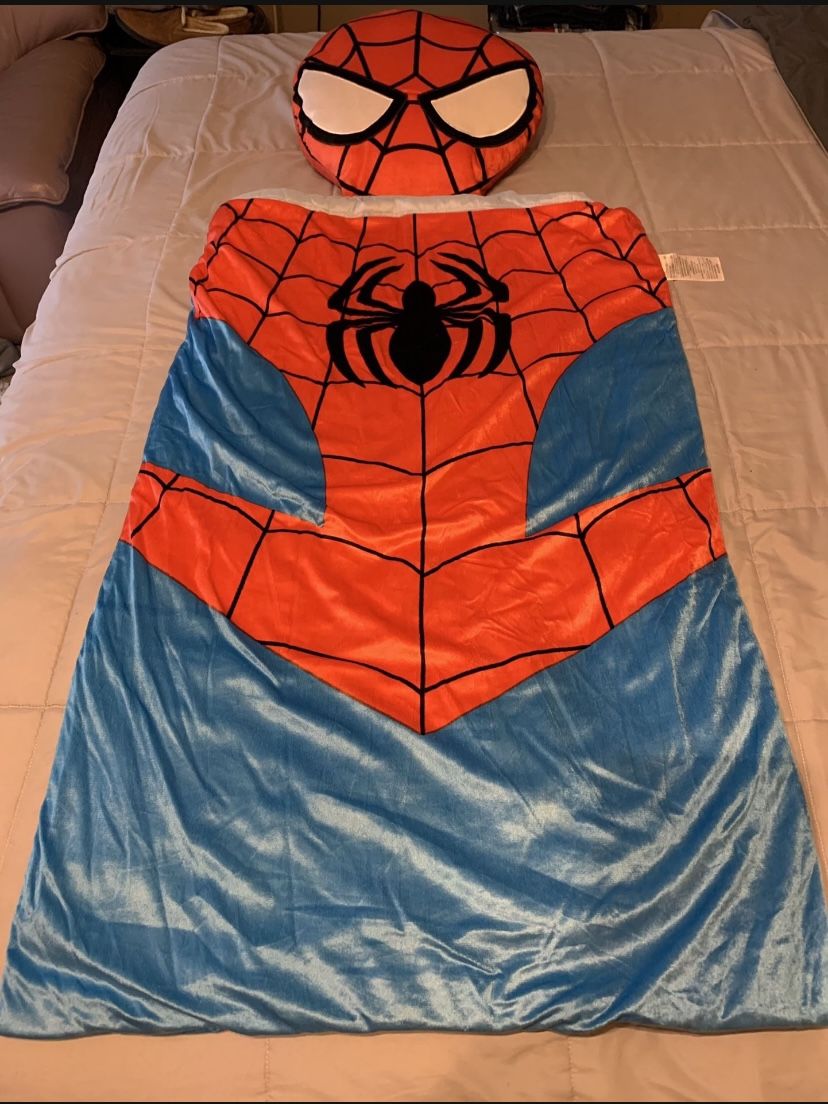 Spider-Man Sleeping Bag Attached Spider-Man Pillow Plush  41 Inches Length Like New  