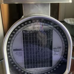 Vintage Pelouze postal scale