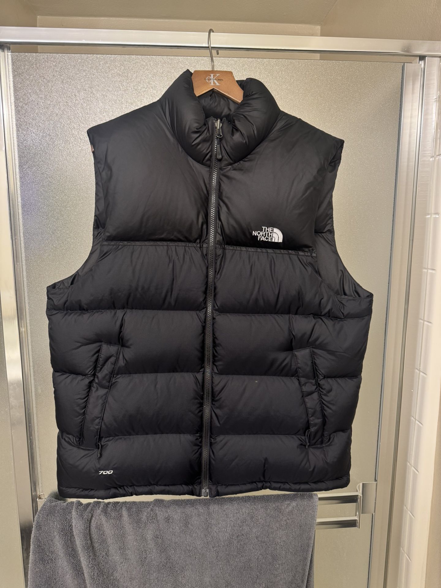 Men’s North Face Puffer Vest Size Large