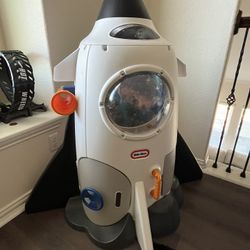 Little Tikes Adventure Rocket