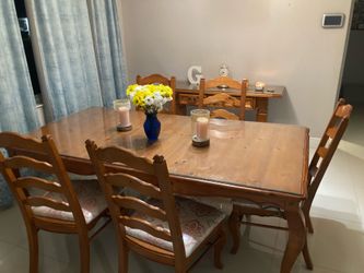 Dinning room table and side table