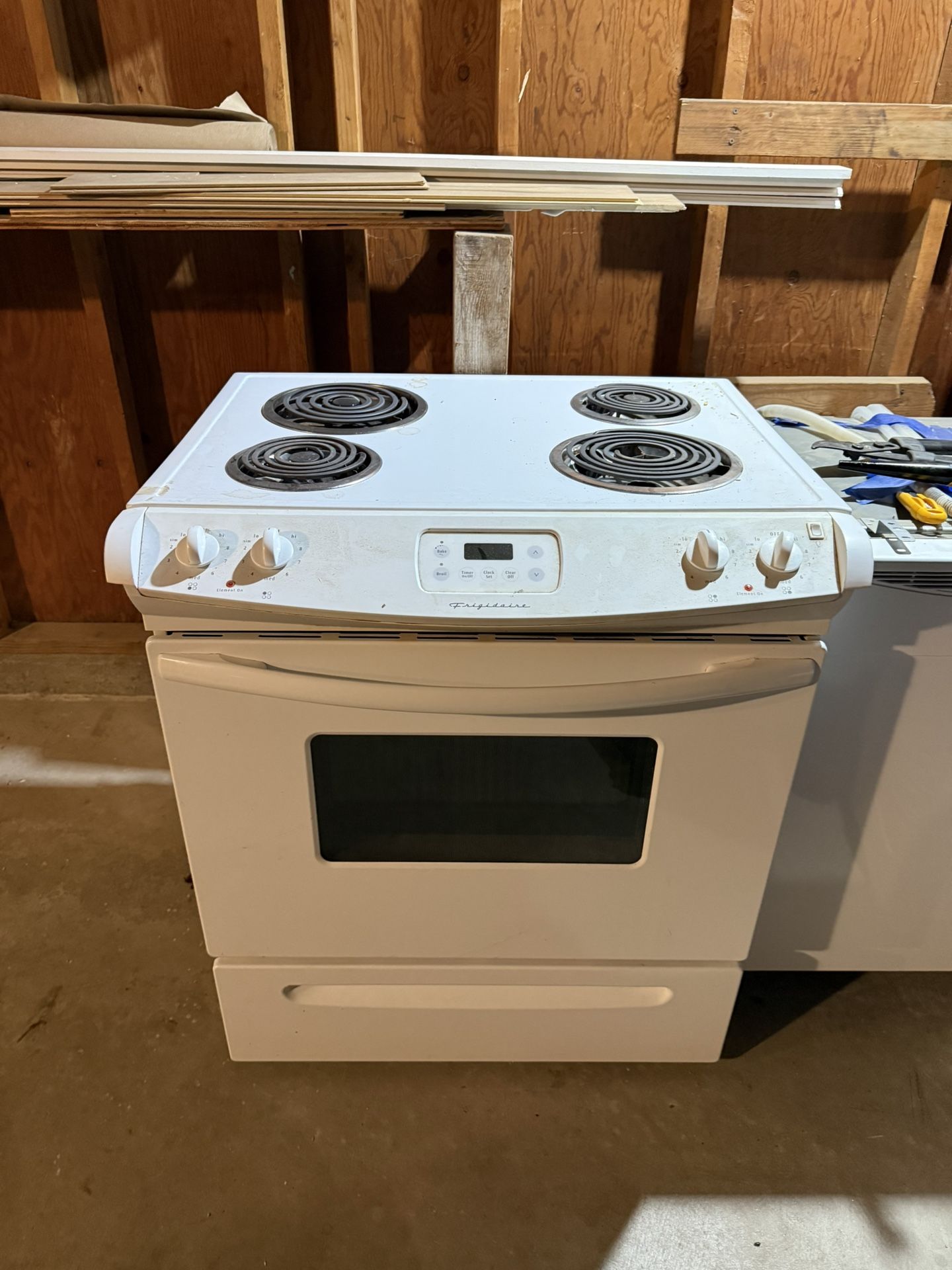 Stove, dishwasher and refrigerator