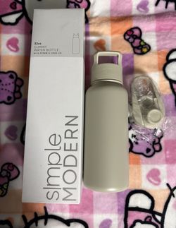 Simple Modern 32oz Water Bottle
