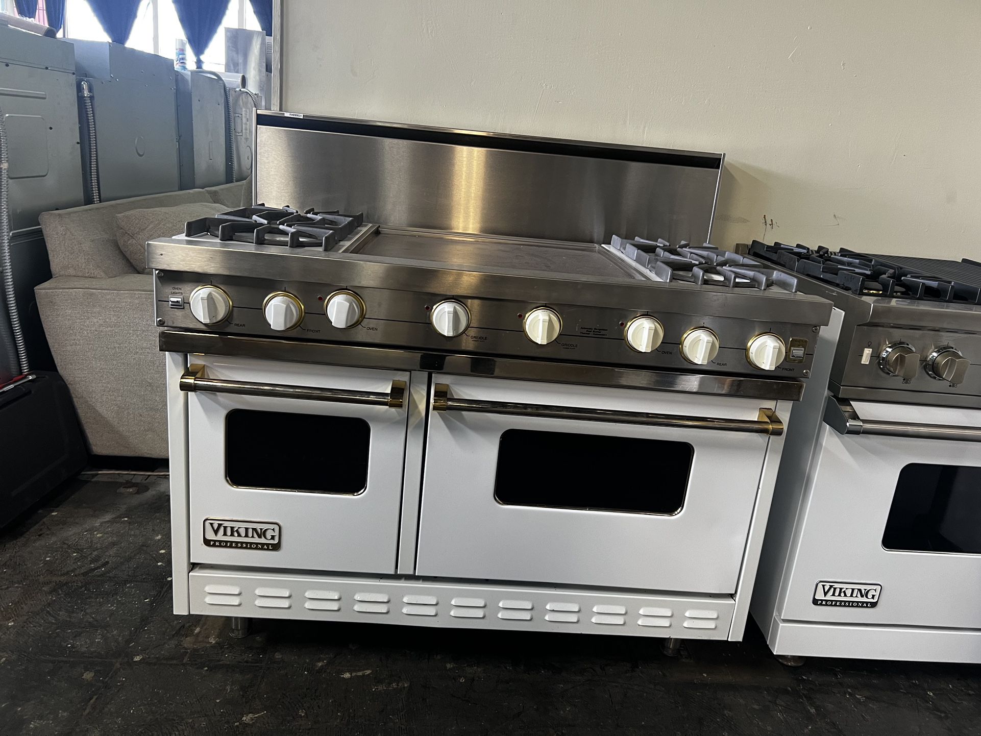 Viking All Gas Range Stove 48”Wide In White With Griddle