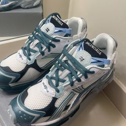 Balenciaga Size 41/42/43/45