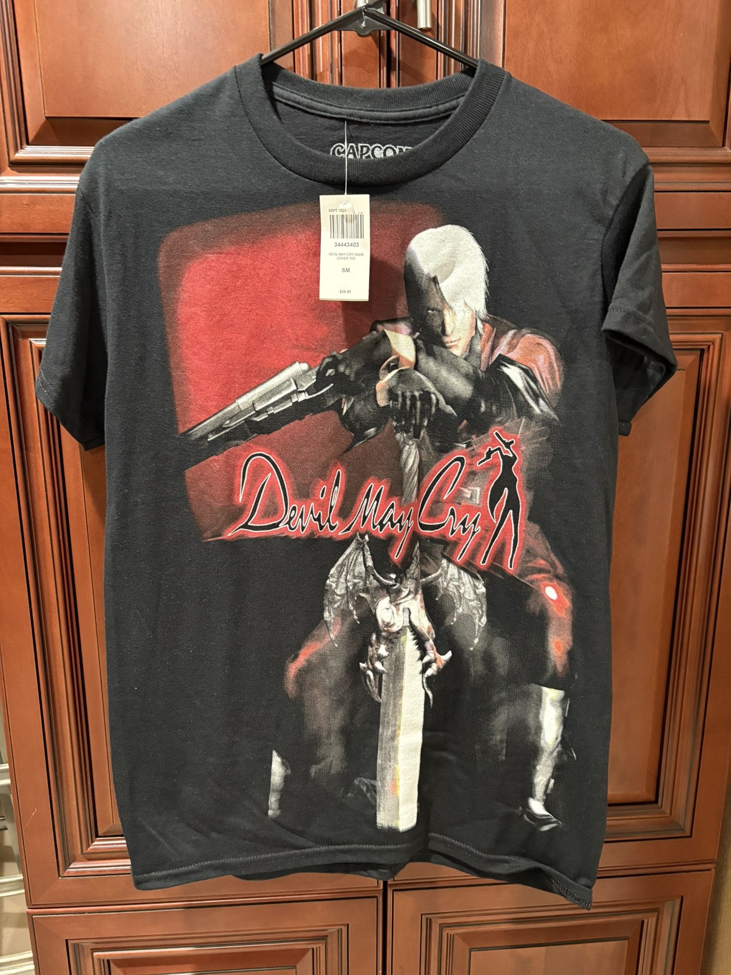 New Mens Tshirt - Size S