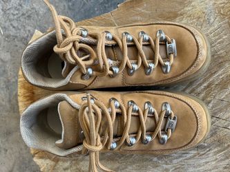 Skechers Tan Suede Hiking Boots