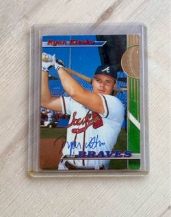 1993 Topps Stadium Club Teams - Atlanta Braves Ryan Klesko #26 Autographed (AU)