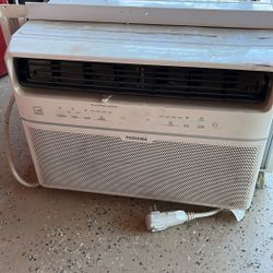 Window/wall AC Unit Toshiba 