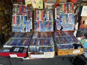 VHS DISNEY MOVIES 