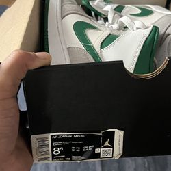 Jordan 1 Mid SE Grey Green