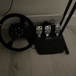 LOGITECH G920 Wheel And Pedals