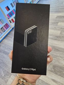 Samsung Galaxy Z Flip 6 Unlocked 