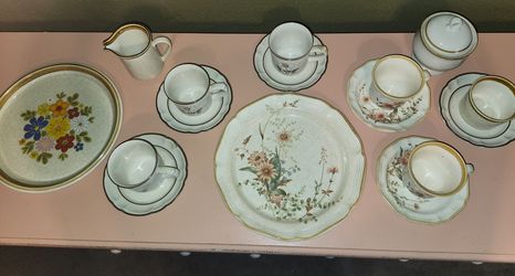 Eclectic Rustic Floral Set, Six Cups And Saucers, Plate, Sugar Bowl And Creamer