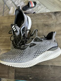 ADIDAS ALPHA BOOST, WOMENS SIZE 7.5