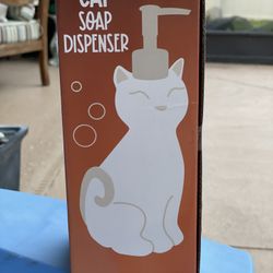 Brand New Ceramic Cat Soap Dispenser