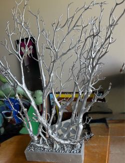 Large table top faux tree