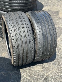 PAIR OF TIRE 235 35 19 MICHELIN 85% LIFE
