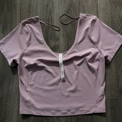Women’s Lululemon Shirt 