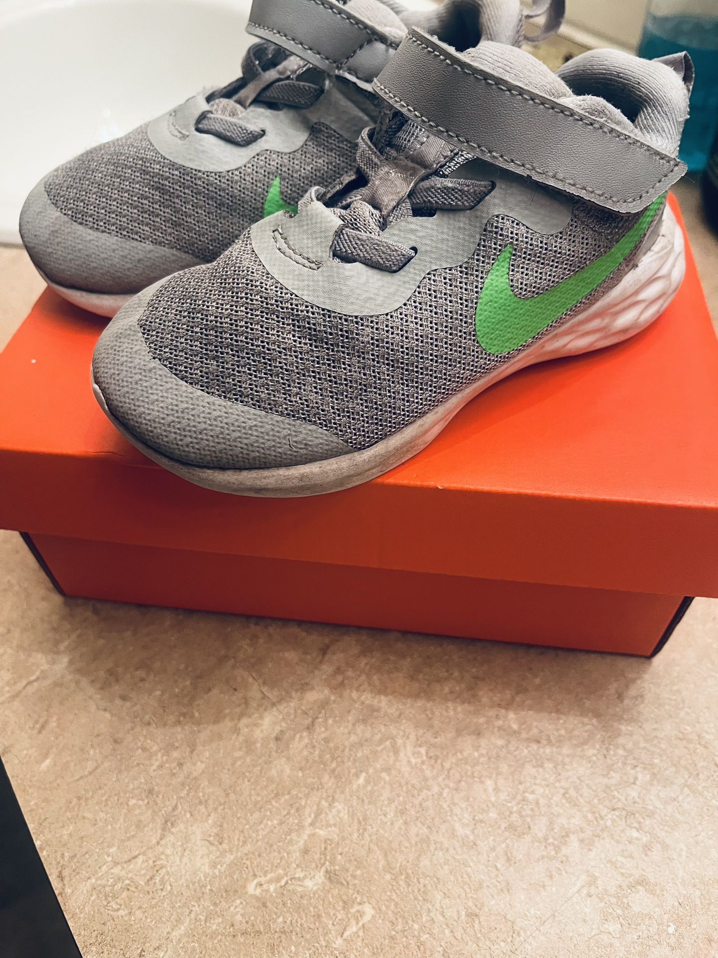 Nike Toddler 9C