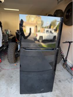 Frigidaire  Refrigerator