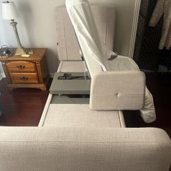 Aidastra Elevra Deluxe Rotating Hi-Lo Lift Bed!!Like New