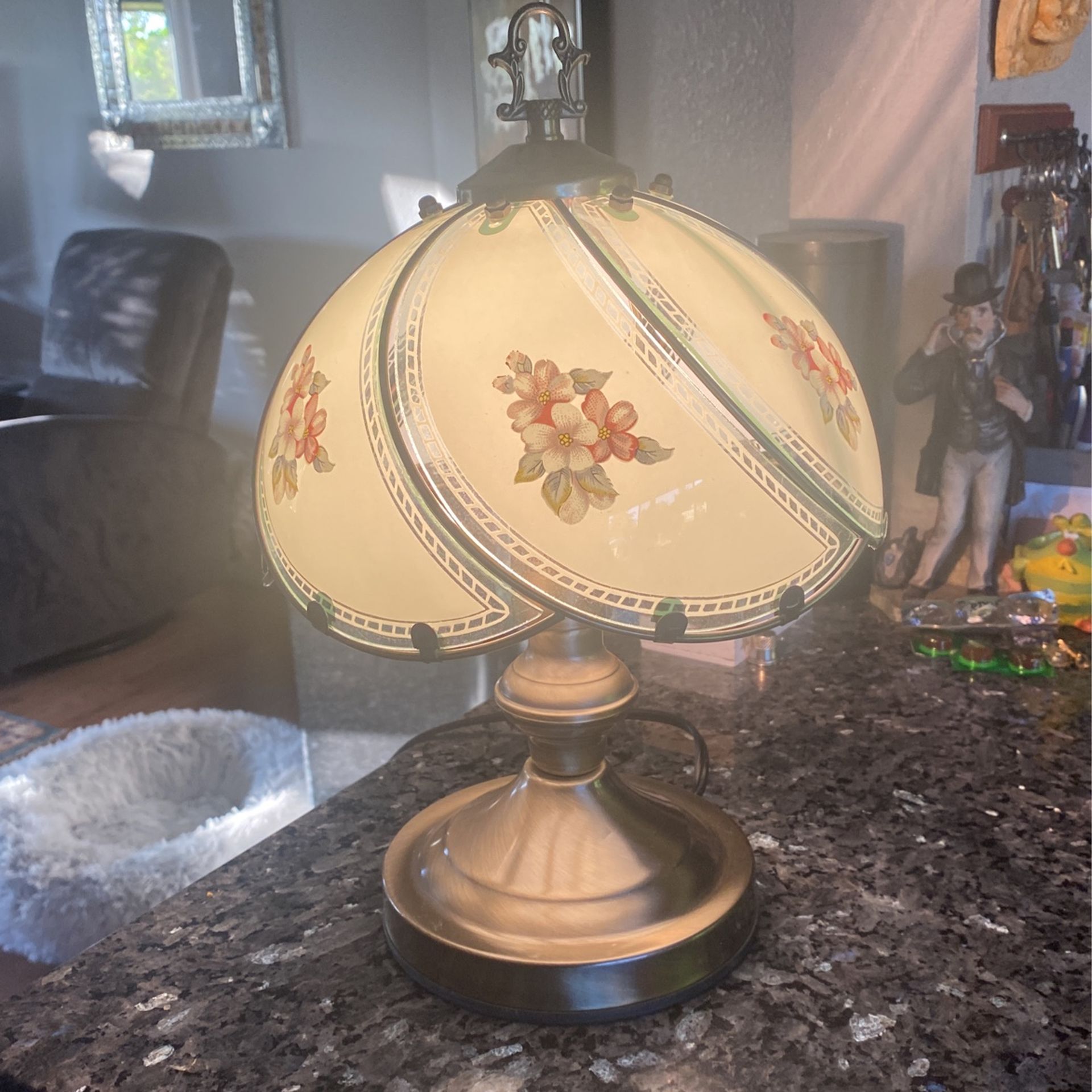 antique 14 inches table lamp