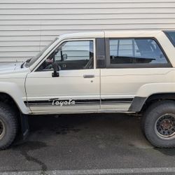 1986 4runner DLX automatic