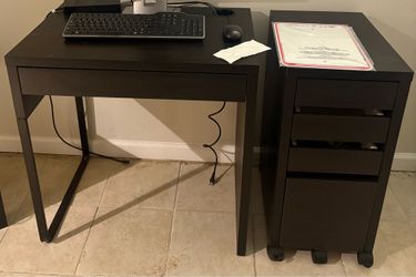 Work Desk  - PICK UP ONLY