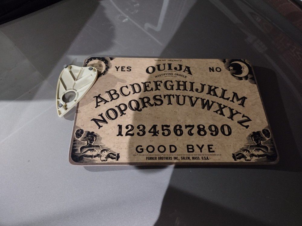 1960's Vintage Ouija Board 