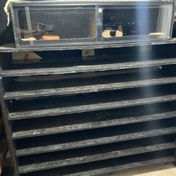 Reptile Snake Rack Complete, Heat And Thermostat, Different Size Tanks All With Heat And Thermostats For Each Tank 