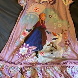 Disney Store Night Gown Size 5/6