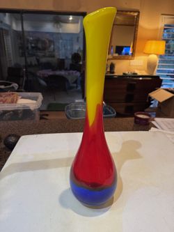 Hand-Blown Art Glass ‘Tequila Sunrise’ Vase With Cobalt Base